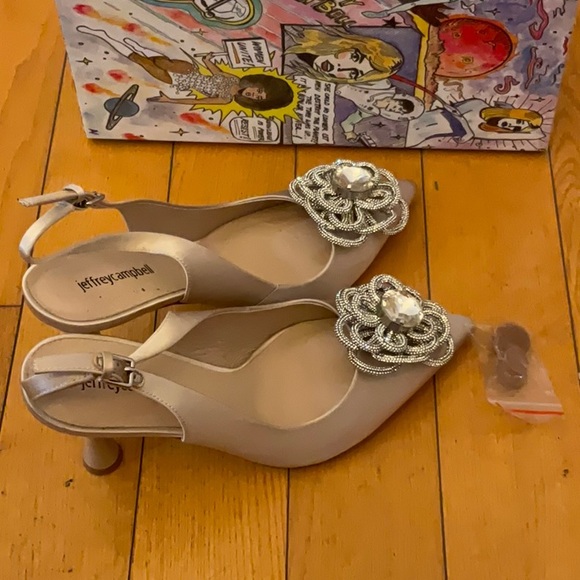 Jeffrey Campbell Zivot Pump Size: 8.5 - Picture 8 of 14